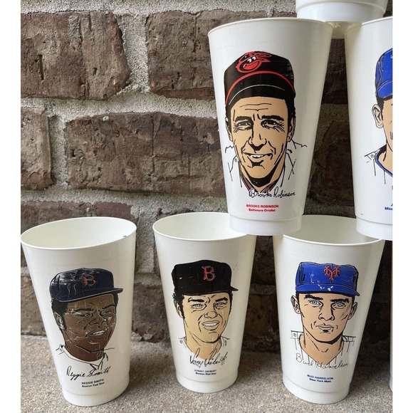 Lot of 17 Vintage 7 Eleven Amoco MLB Player Profile Collectible Slurpee Cups - Picture 2 of 5